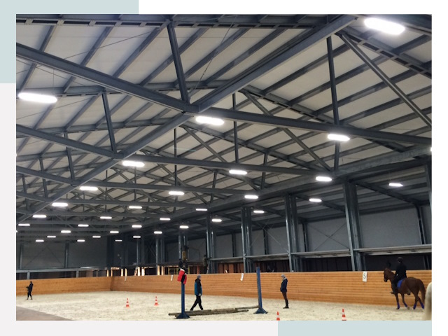 Строительство конных манежей от 610 руб в Тула